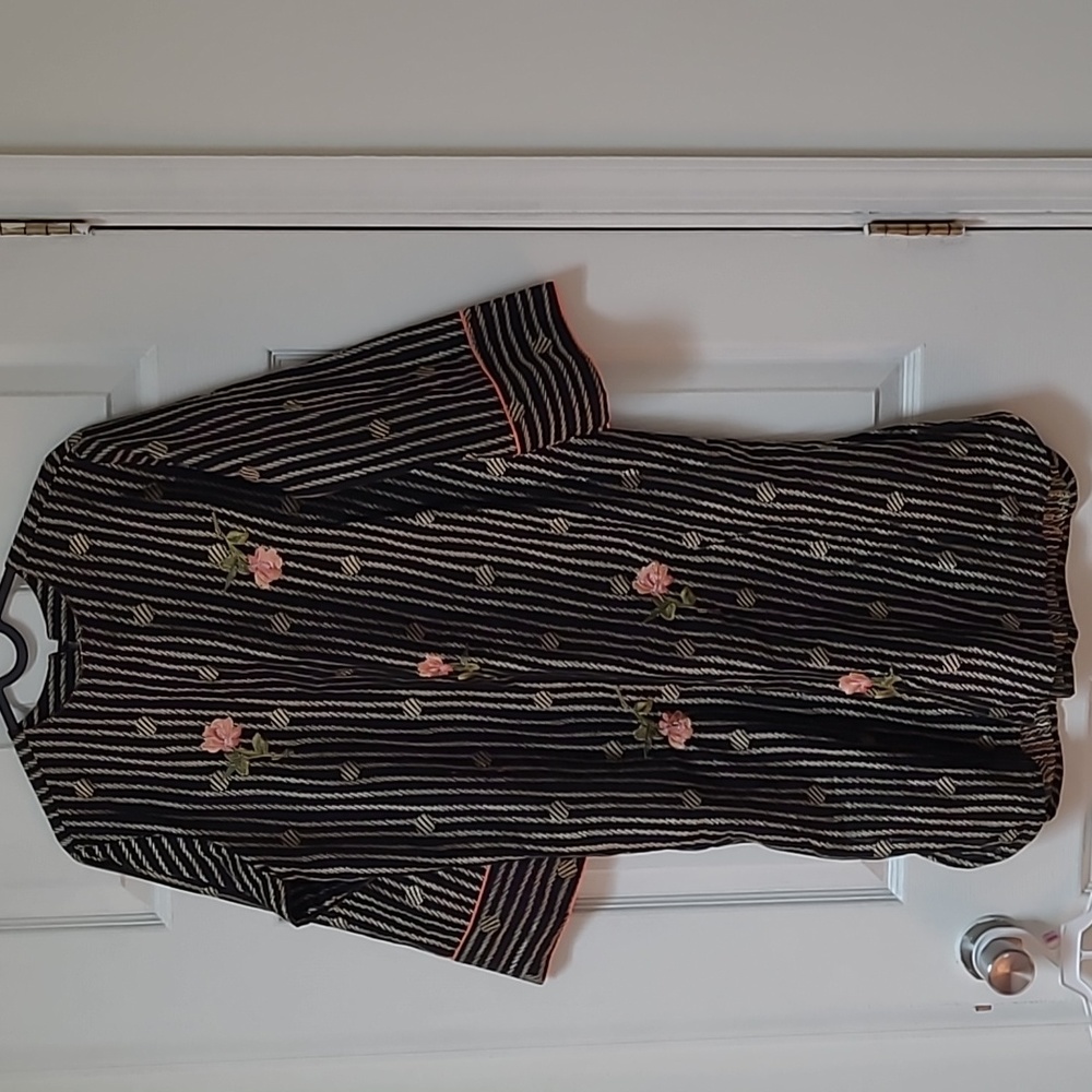 Embroidered kurta